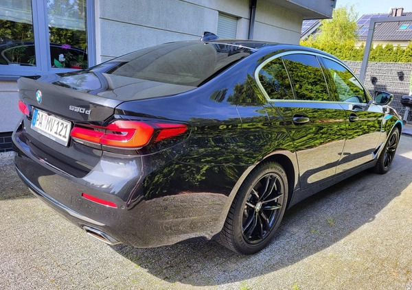 BMW Seria 5 cena 189000 przebieg: 30000, rok produkcji 2021 z Knurów małe 466